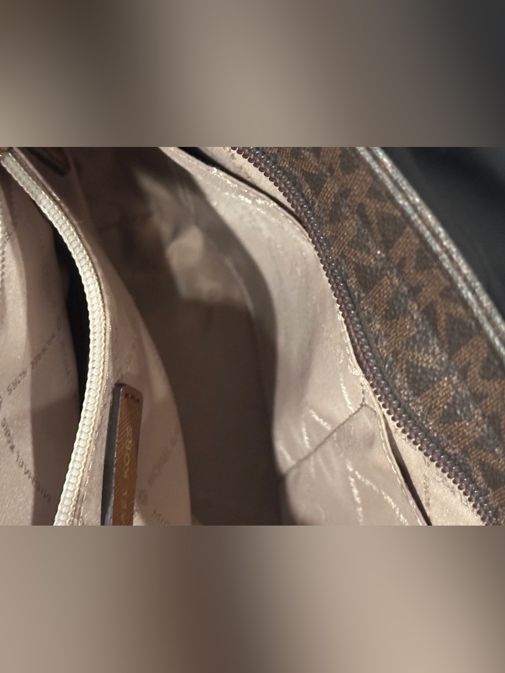 Michael Kors Woman Brown Signature Crossbody Bag - Picture 11 of 14